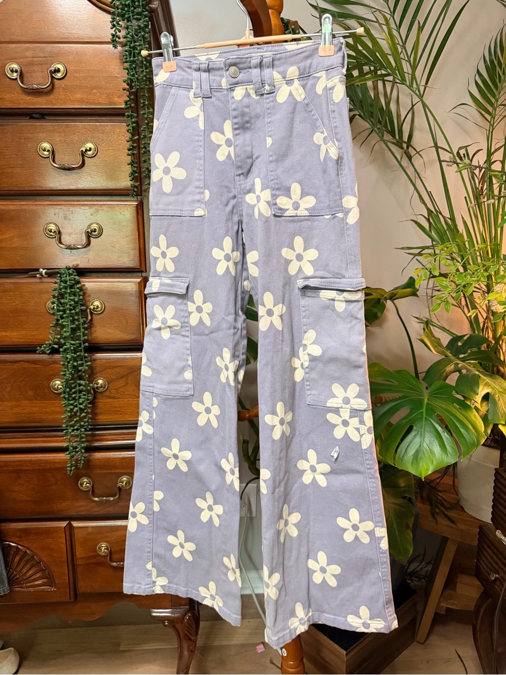 Altar’d State Lavender Daisy Cargo Wide Leg Jeans - Size XS (Rare!)